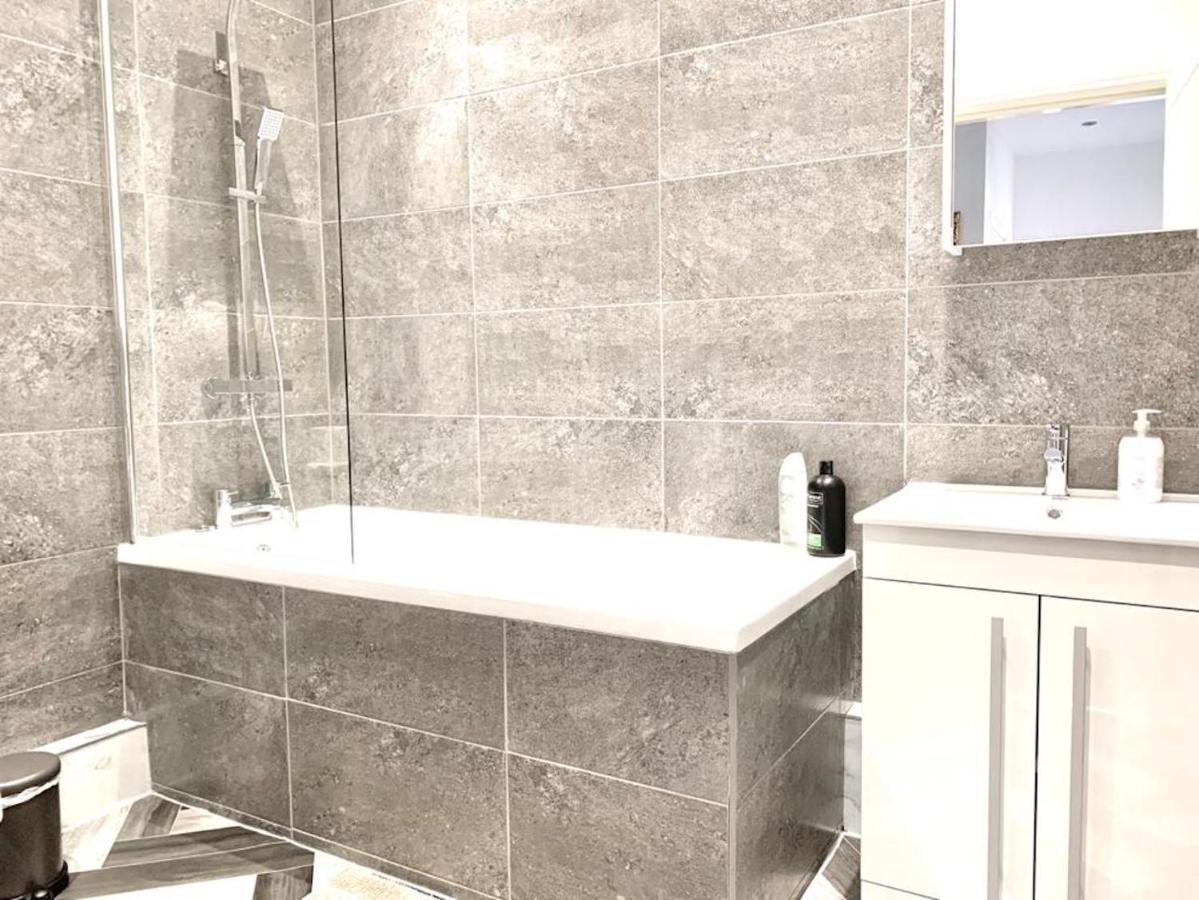 Premium Apartments Thatcham Broadway Extérieur photo